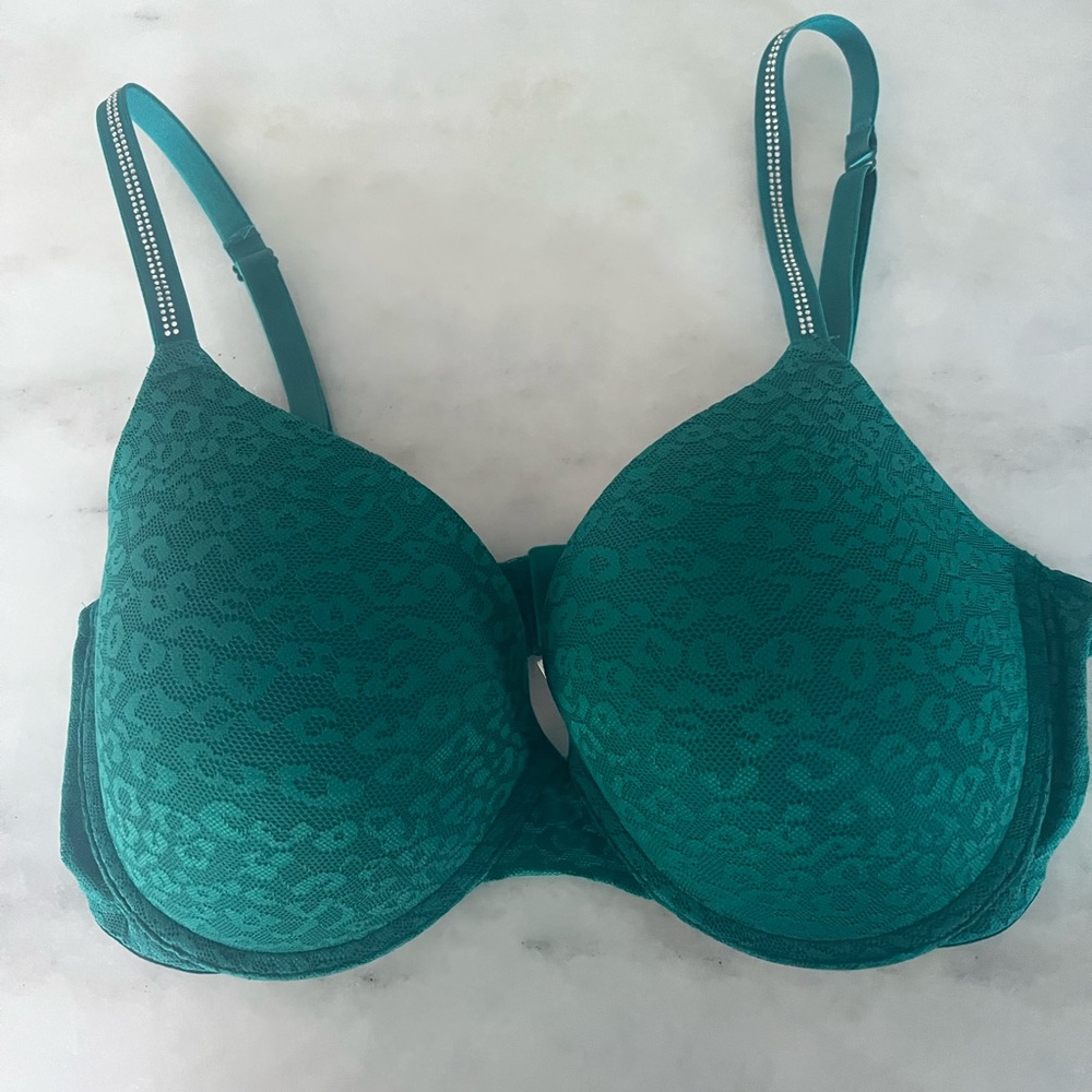 PINK Wear Everywhere Push-Up Bra
